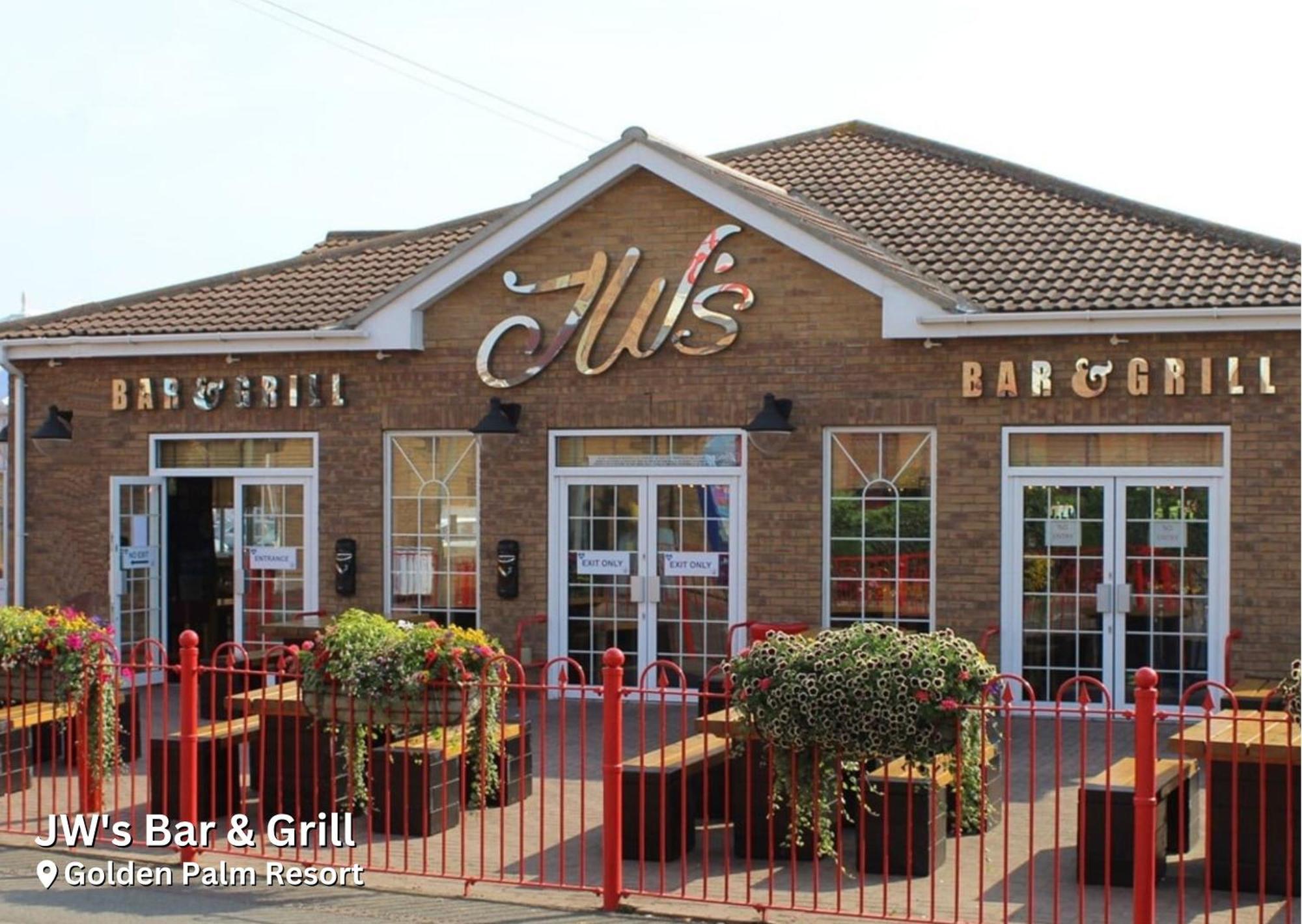 Larch Superior Holiday Home แชเปิลเซนต์เลนเนิร์ดส์ ภายนอก รูปภาพ